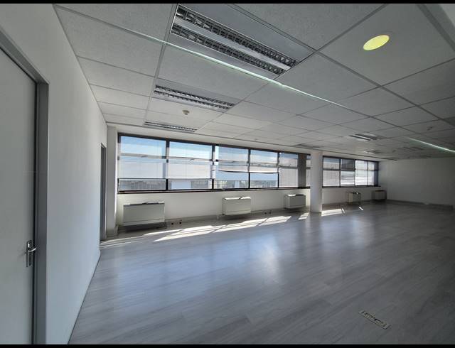 133M² OFFICE TO LET IN KRAMERVILLE
